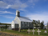 Obr. 1  Jeden z typických dřevěných kostelíků (Reykholt, Island)